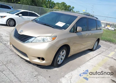 2011 Toyota Sienna Le from USA, damaged, VIN 5TDKK3DC3BS145137